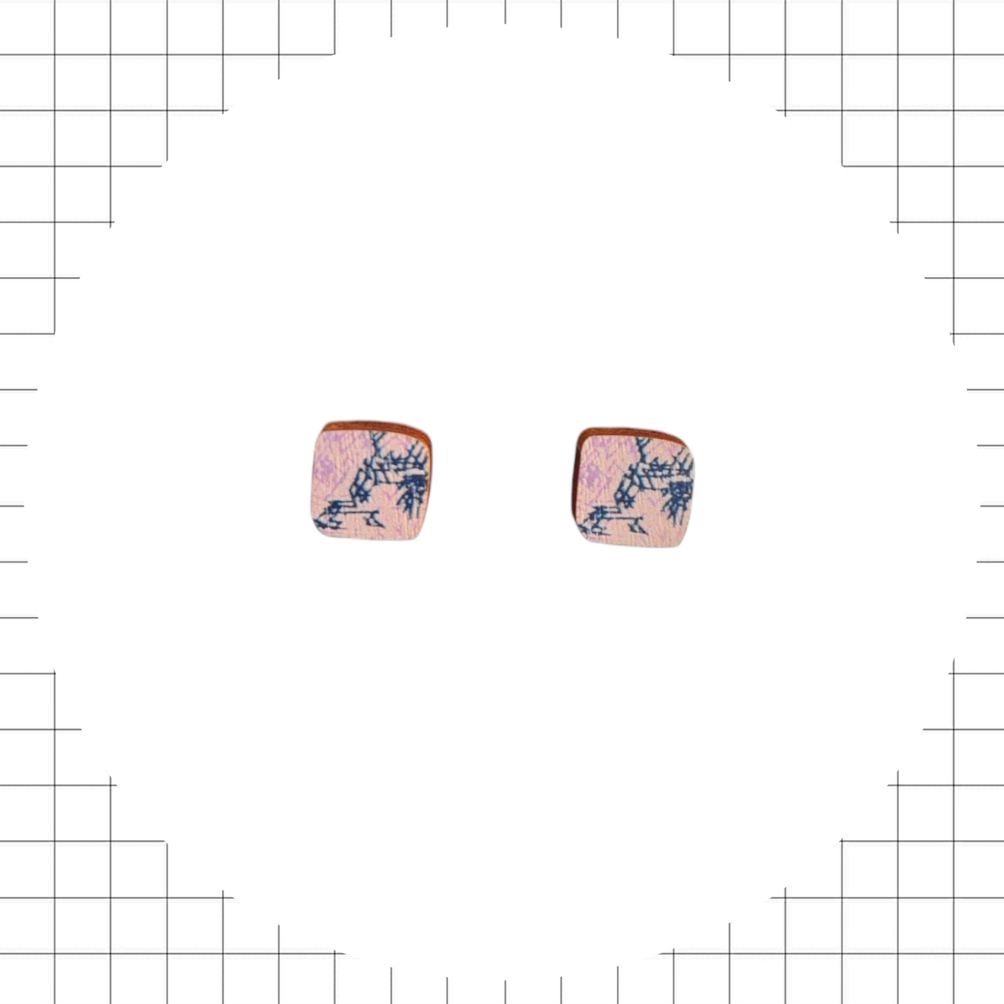 Palmu Stud Earrings Lavender