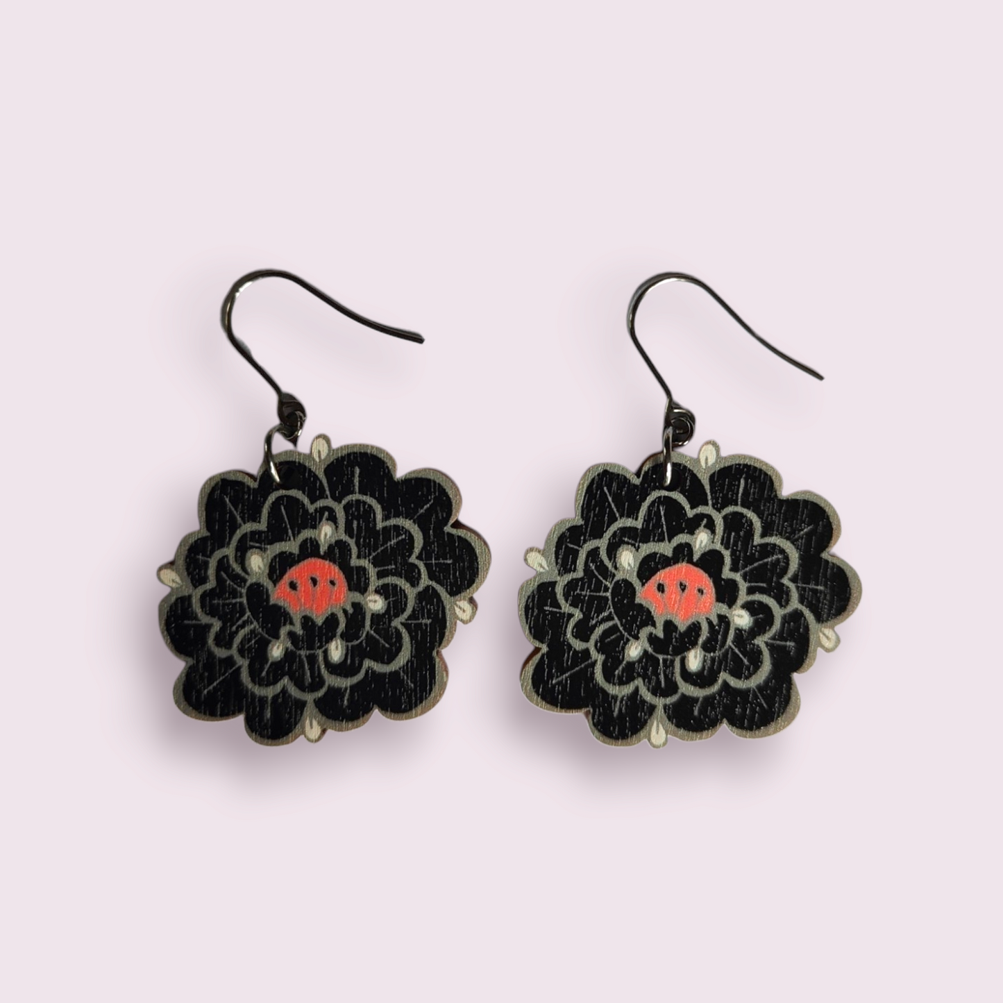 Pioni Earrings