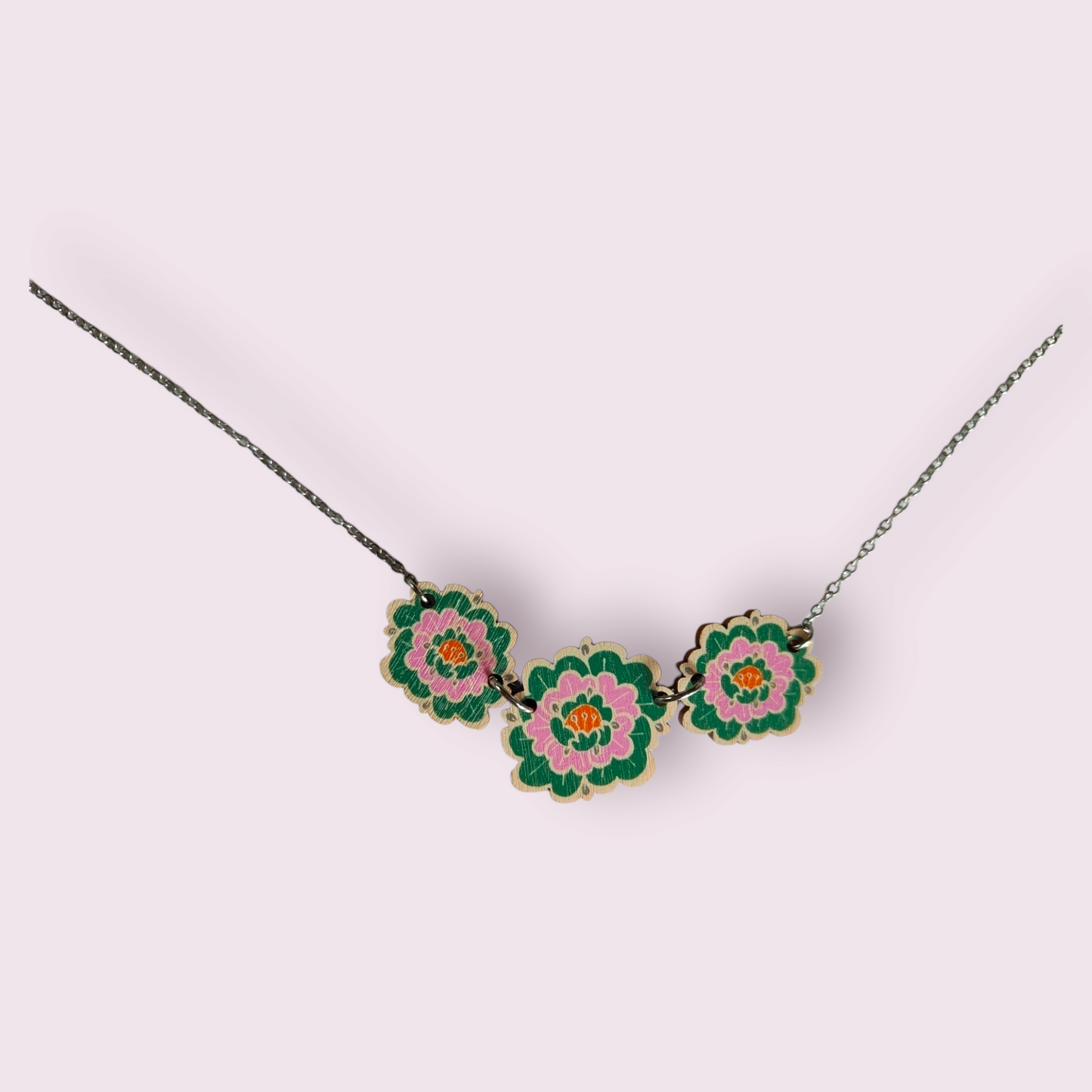 Pioni Necklace
