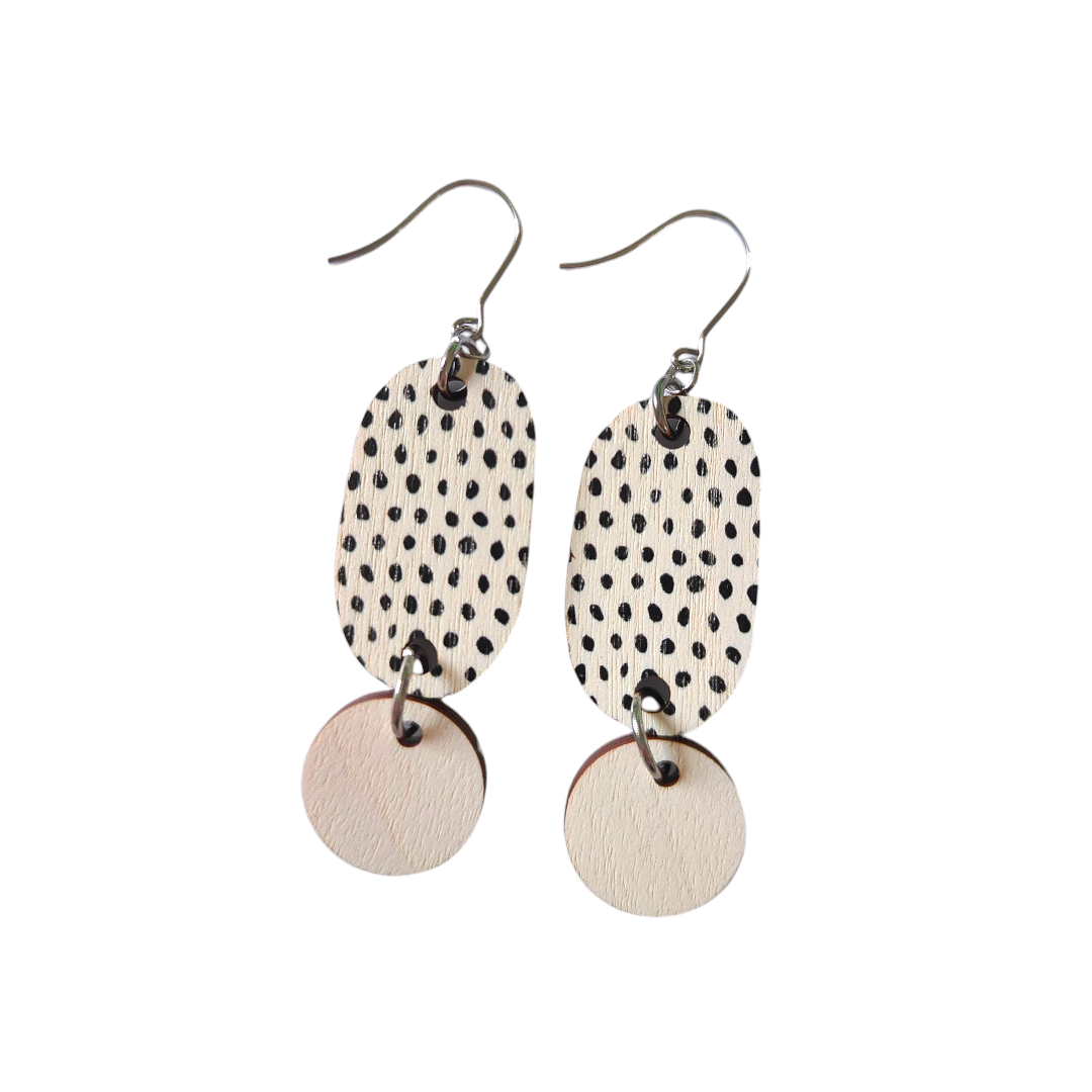 Leikki Earrings White
