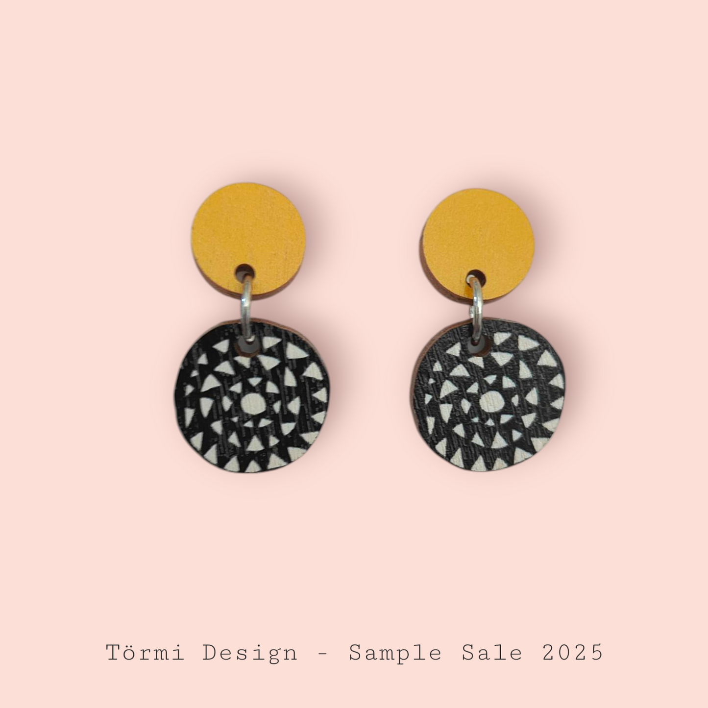 Aurinko Color Earrings Yellow/Black