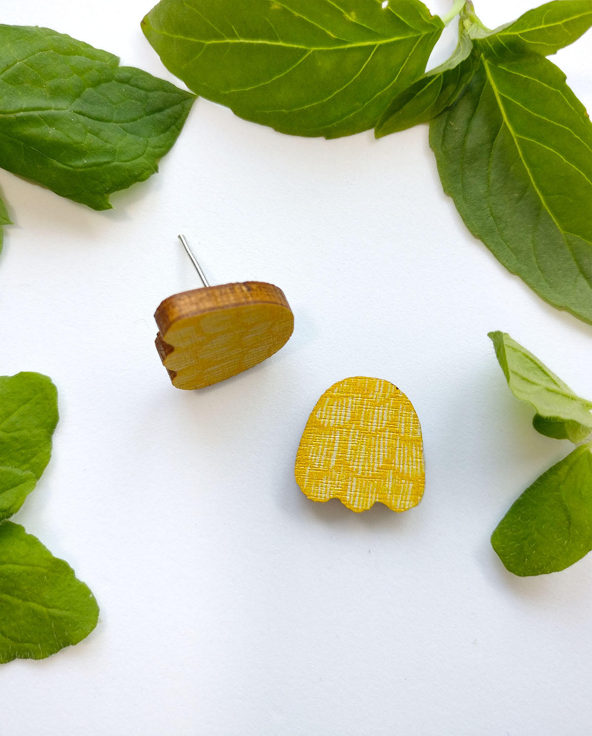 Käpy Mini Earrings Yellow