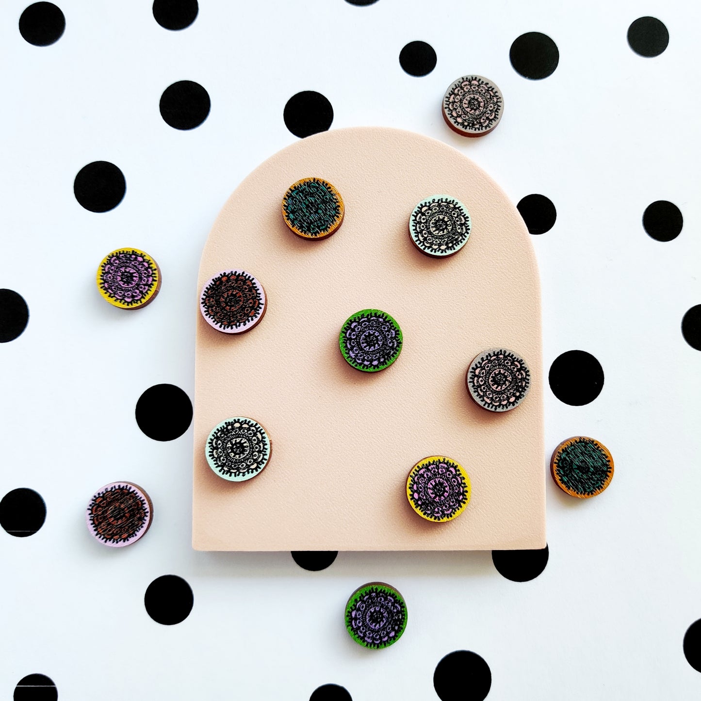 Toive Mini Earrings