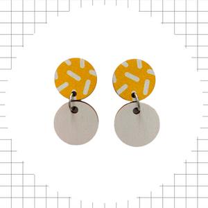 Neilikka Earrings yellow