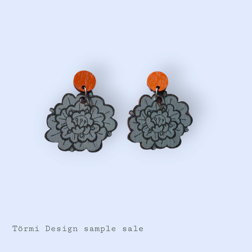 Pioni Earrings Orange/Gray