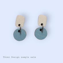 Pala Earrings White/Baby blue