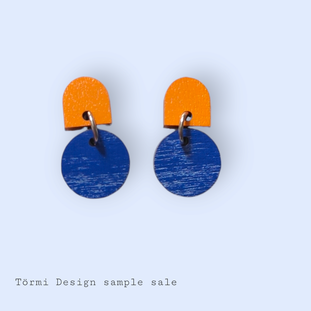 Viinimarja Earrings Orange/Blue