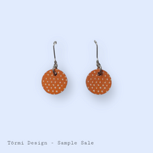 Täplä Earrings orange/white polka dots