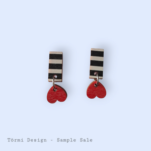 Unelma Earrings black/red