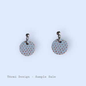 Täplä Earrings Steel Light blue/orange polka dot