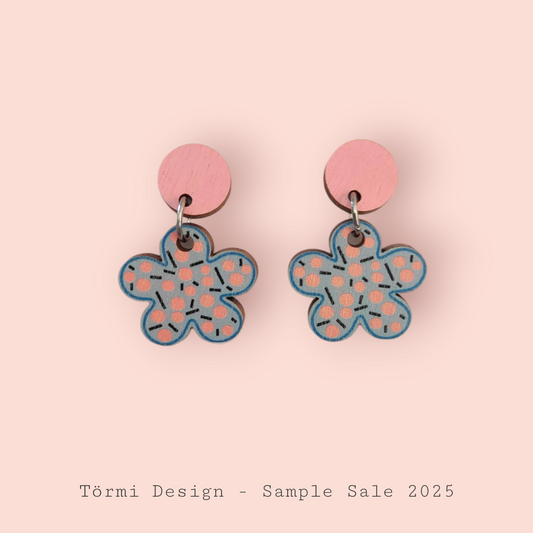 Kaunokainen Earrings Pink/light blue