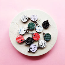 Täplä Earrings Steel pink/black polka dot