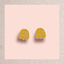 Käpy Mini Earrings Yellow