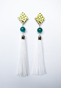 Muoto Earrings White