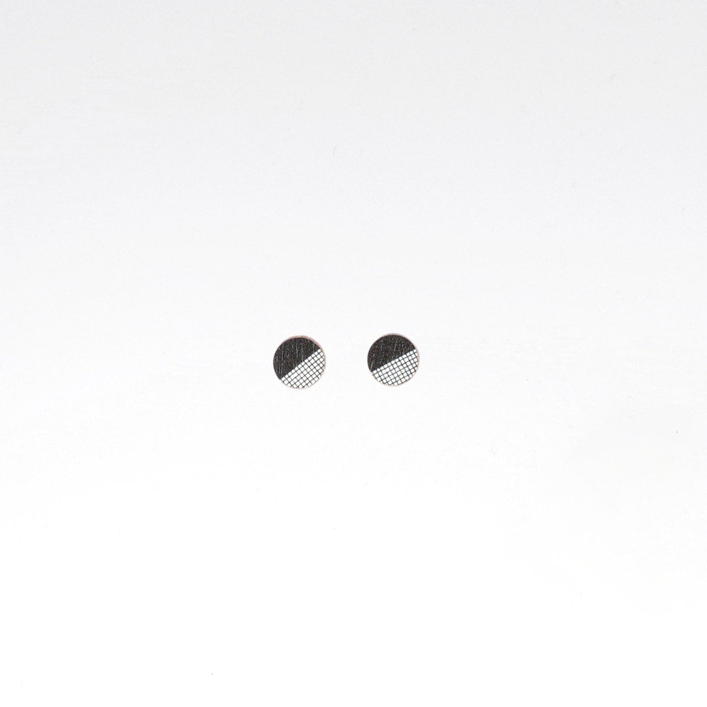 Hento Mini Earrings