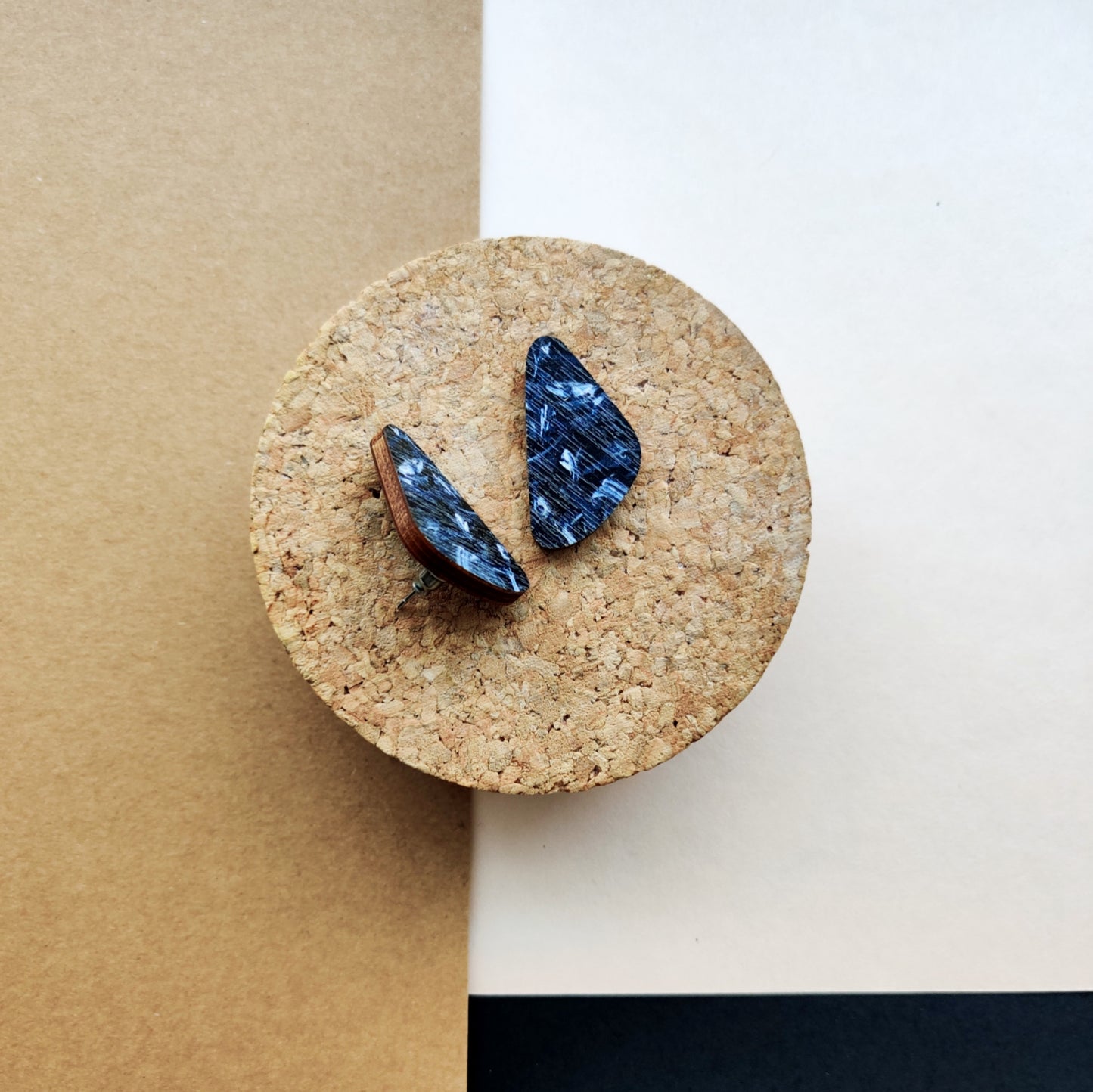 Small yet full of life Earrings Mini