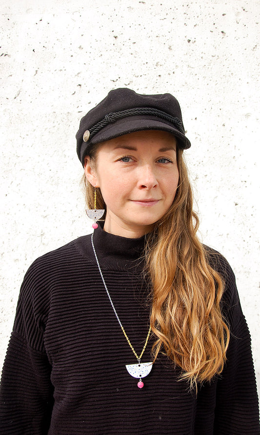 Vene Necklace Black/White/Red